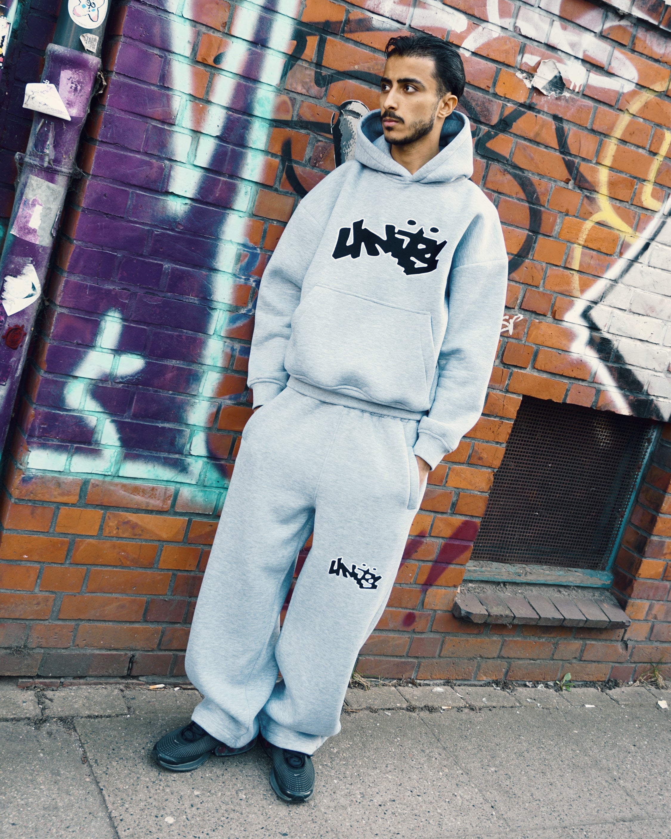 UNITS HOODIE GREY