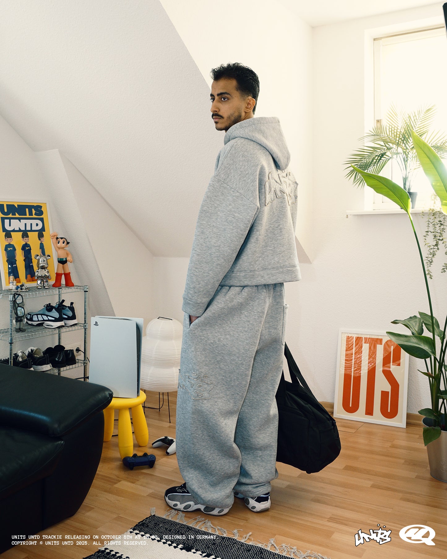 UNITS ZIP HOODIE GREY